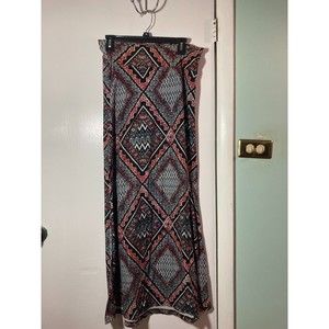 APII - Long Diamond Maxi Skirt - SIZE Medium (M) Great Condition!